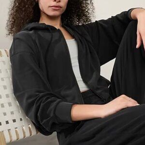 NWT Athleta Seasoft Bubble Hem Full Zip Hoodie Sweatshirt in Black